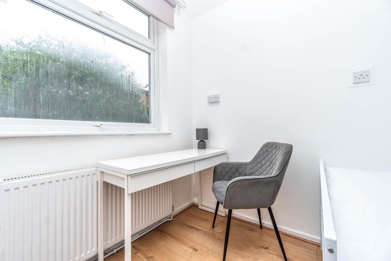 Bright Guest House In Hackney London Exteriör bild